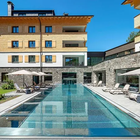 Stunning In Klsterle With 3 Bedrooms, Wifi And Heated Swimming Pool Klosterle am Arlberg